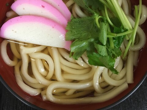 ヒガシマルうどんスープで✨シンプル小うどん(^^)